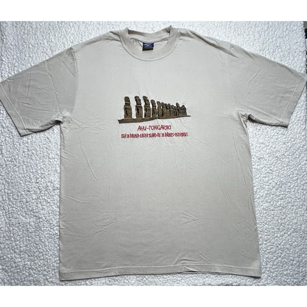 Easter Island Ahu Tongariki Moai Statues Beige Graphic T-Shirt Isla De Pascua M